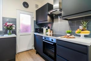 Long-Term Work Stay 20 Percent OFF Fully Equipped & Central Location