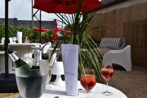 Hotels Logis Hotel Vannes Nord Le Clos Des Hortensias : photos des chambres