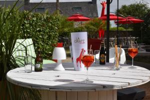 Hotels Logis Hotel Vannes Nord Le Clos Des Hortensias : photos des chambres