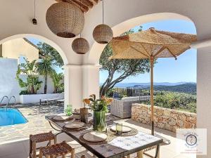 Villa SHALIMAR vue mer et piscine chauffée