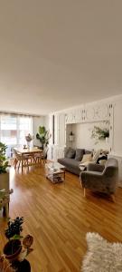 2-room apartment with balcony Montparnasse