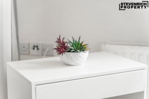 Group-Friendly Skyline View in Reading, sleeps 5