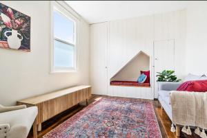 Hobart Heritage Home - Close to CBD & Airport