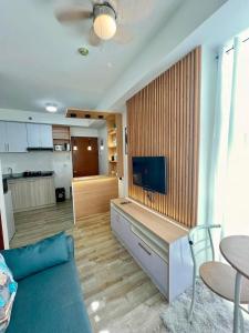 The Luxe Loft - One Bedroom