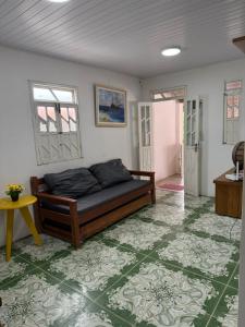 Casa com piscina para veraneio em Barra do Itariri - Bahia