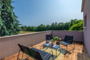 Villa Lavanda near Pazin, a modern pool villa in the heart of Istria