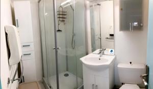 Appartements Studio Bleu Riviera - Evasion en bord de mer : photos des chambres