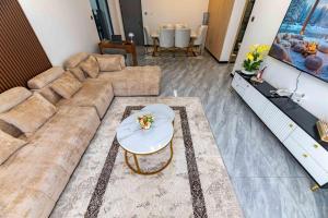 Modern executive three bedroom apartments with swimming pool,fully fitted gym and breathtaking city views which offers luxury and comfort in kilimani