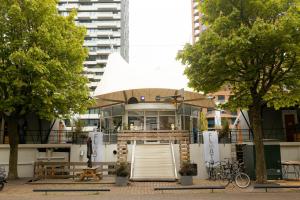 FLOATS by H2OTEL Rotterdam