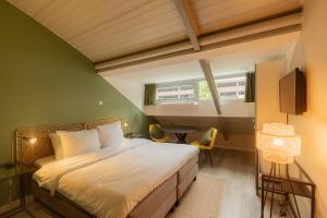 Double or Twin Room with View room in H2OTEL Rotterdam