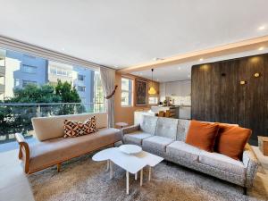 Sea Point 2-Bed Designer Pad with Rooftop Pool