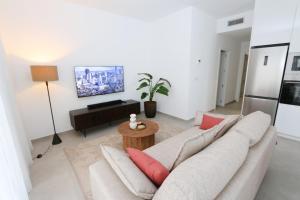 Villamar Corner Retreat near beach, nature & shops