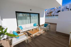 Villamar Corner Retreat near beach, nature & shops