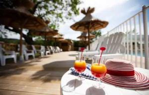 Campings Camping 4 etoiles - Piscine - eed0fi : photos des chambres