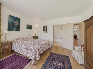 Grande maison pour 7 adultes et 1 enfant