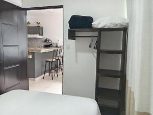 cr.arenalapartments#1..hermoso,cómodo con parqueo