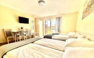 Ośrodek rodzinny "Pod Wydmami" PRZY PLAŻY , PLAC ZABAW , ROWERY