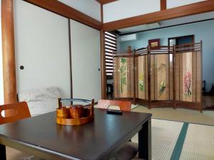 Via Tsuru鶴苑1 minute from the station!