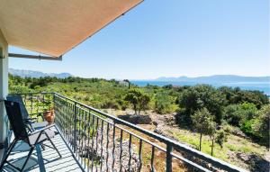 Awesome Apartment In Sucuraj With Wifi