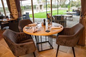 Hotels Mas De Baumes : photos des chambres