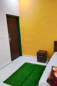 Corbett hill center river home stay