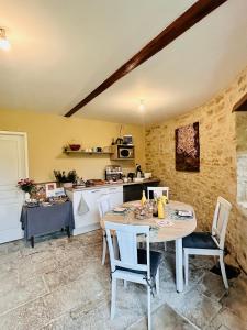 B&B / Chambres d'hotes Chambres Vaugoubert : photos des chambres