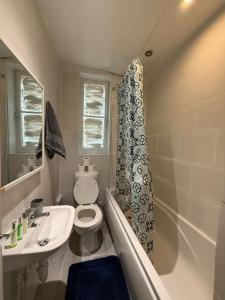 A6-3 Bed 2nd Floor Flat near Elephant and Castle