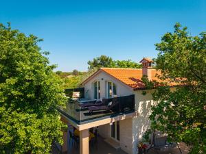 Ami in Peroj - Haus für 4-5 Personen