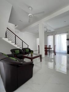 Tranquara Battaramulla - 10 mts to Passport & ID Office