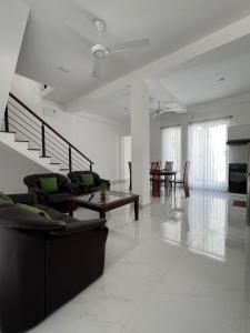 Tranquara Battaramulla - 10 mts to Passport & ID Office