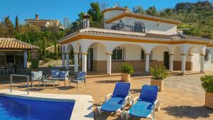 Villa Adelfas, Piscina infinity