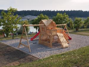 Apartments & rooms Ksenya