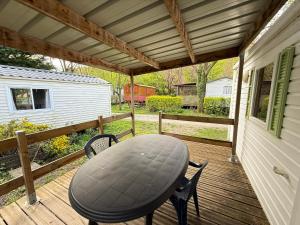 Campings Camping Le Clocher de Neyran : photos des chambres