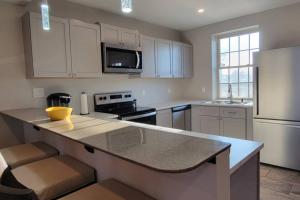 New 2 BR Unit in Prime Location (103)