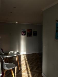 Urban Suites Cozy One Bedroom Apartment