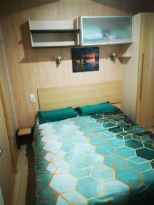 Chalets Chalet accueillant avec vue sur le lac : photos des chambres