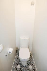 Elegant & charming 2-room blue