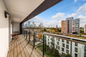 Stunning 2 bed 2 Bath Apartment in Canary wharf