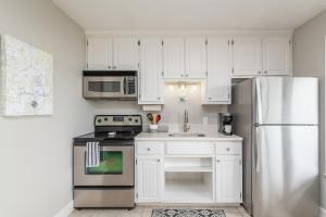 Beauforts Blue Heron Hideaway on Battery Creek