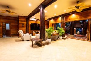 Luxury Villa Miramar Lotus House