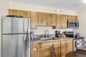 Incredible Panoramic Views, Full Kitchen and Free Parking (23709)