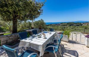 Stunning Home In Mundanije With Wifi 