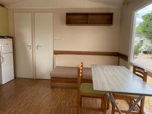 Campings Mobil home pour 6, pres de la mer, dans un camping 4 etoiles a 20min de Montpellier. : photos des chambres