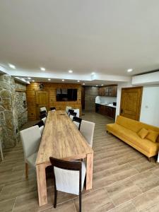 Петропавловската Къща