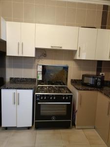 الشيخ زايد بيفرلي هيلز كمبوند الويستاون