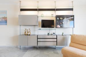 Fettolina YourHostHelper