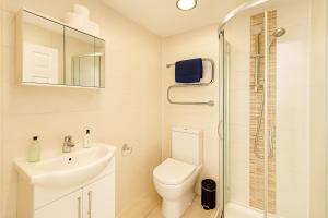 Bute Park Apartment w Heating + Private Bathroom