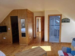 Villa Daffodil - Sleeps 2 & Stunning Seaside Views