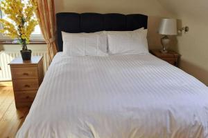 Villa Daffodil - Sleeps 2 & Stunning Seaside Views