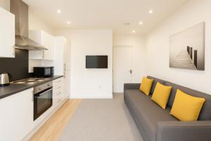 Stylish Modern Apartment For Up To 4 Nr CityCentre